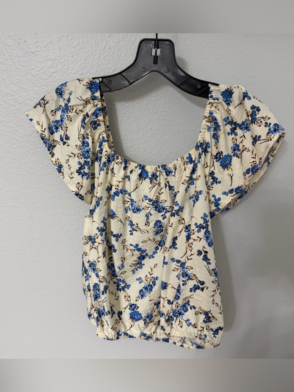 A New Day Ivory/Blue Floral Square Neck Flutter Sleeve Blouse Size M